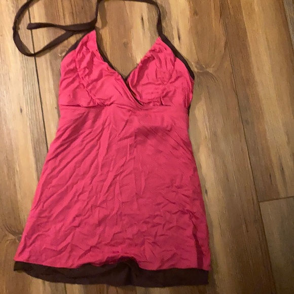 Tops - Patagonia super cute yoga top!